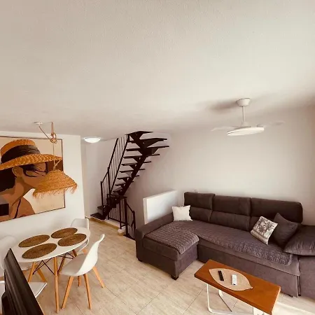 Dream Apartment, Arcoiris アパート